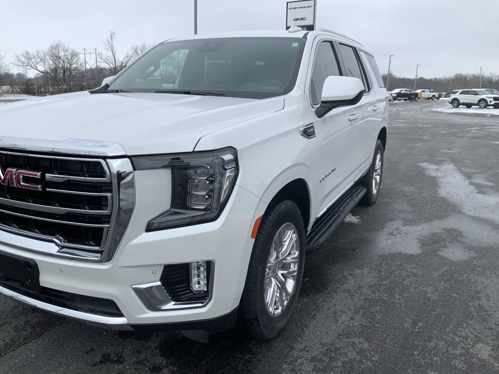 Used 2023 GMC Yukon SLT image 17