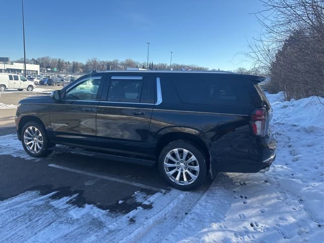 Used 2023 Chevrolet Suburban Premier image 13