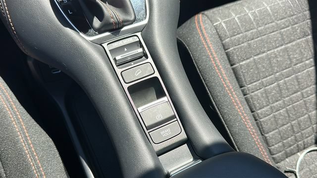 Used 2025 Honda HR-V Sport image 19