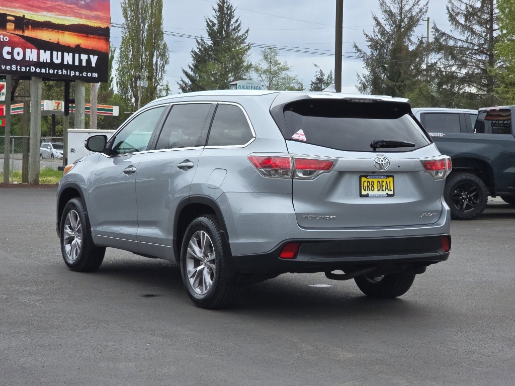 Used 2015 Toyota Highlander XLE AWD/4WD image 4