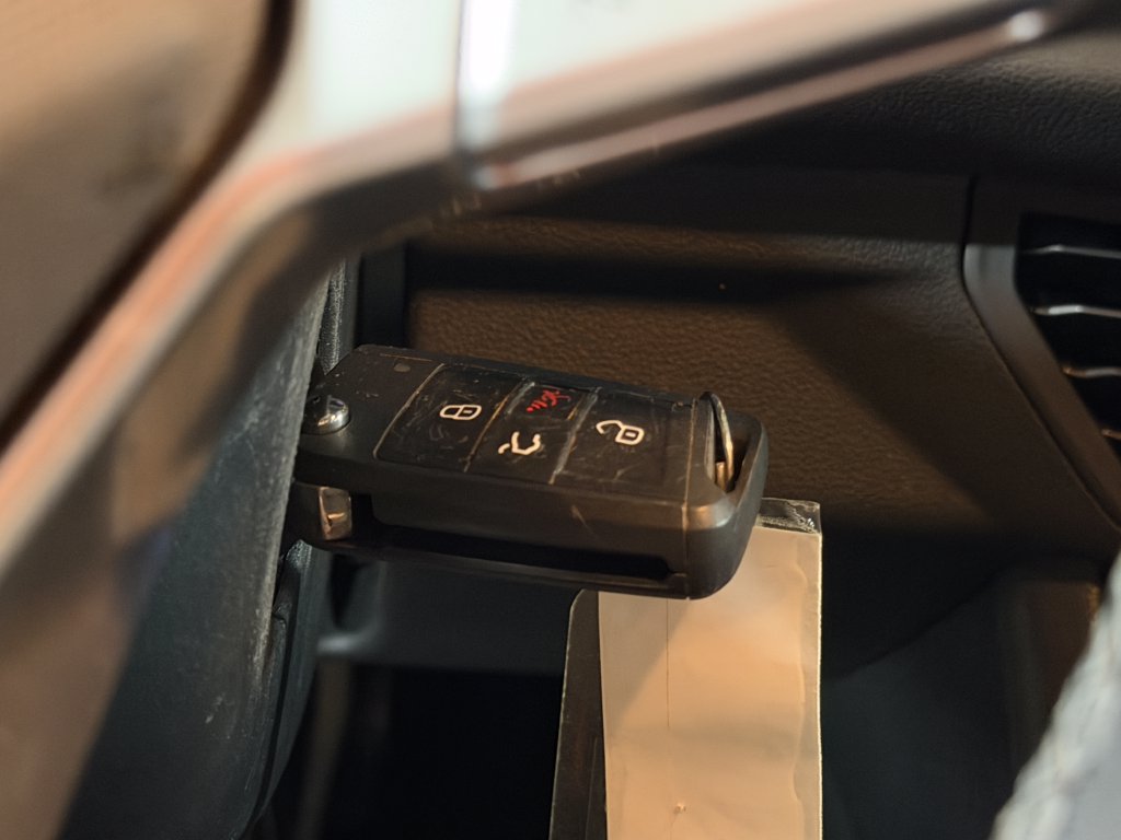 Certified 2025 Volkswagen Jetta S FWD image 17
