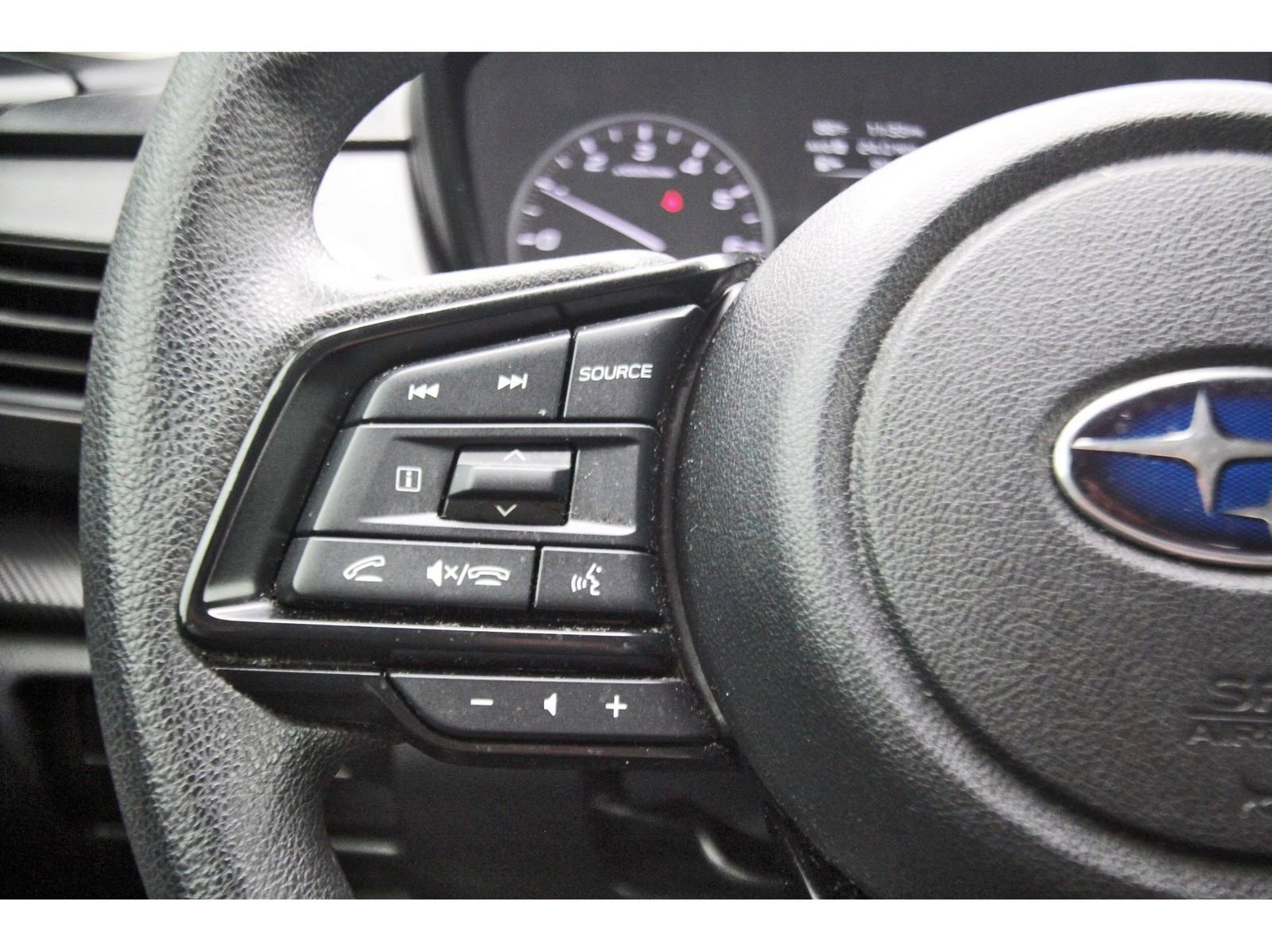 Used 2024 Subaru Crosstrek 2.0i Premium AWD/4WD image 15
