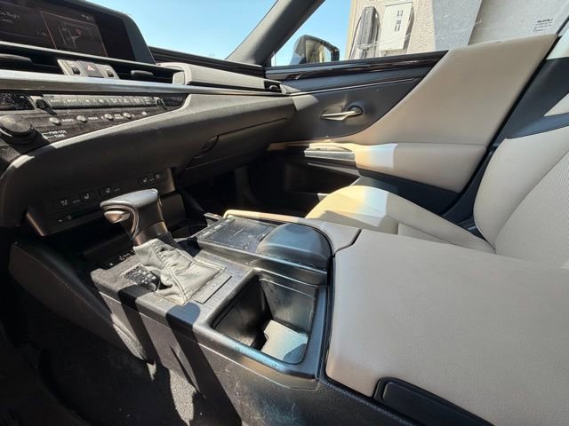 Used 2020 Lexus ES 350 w/ Premium Package image 15