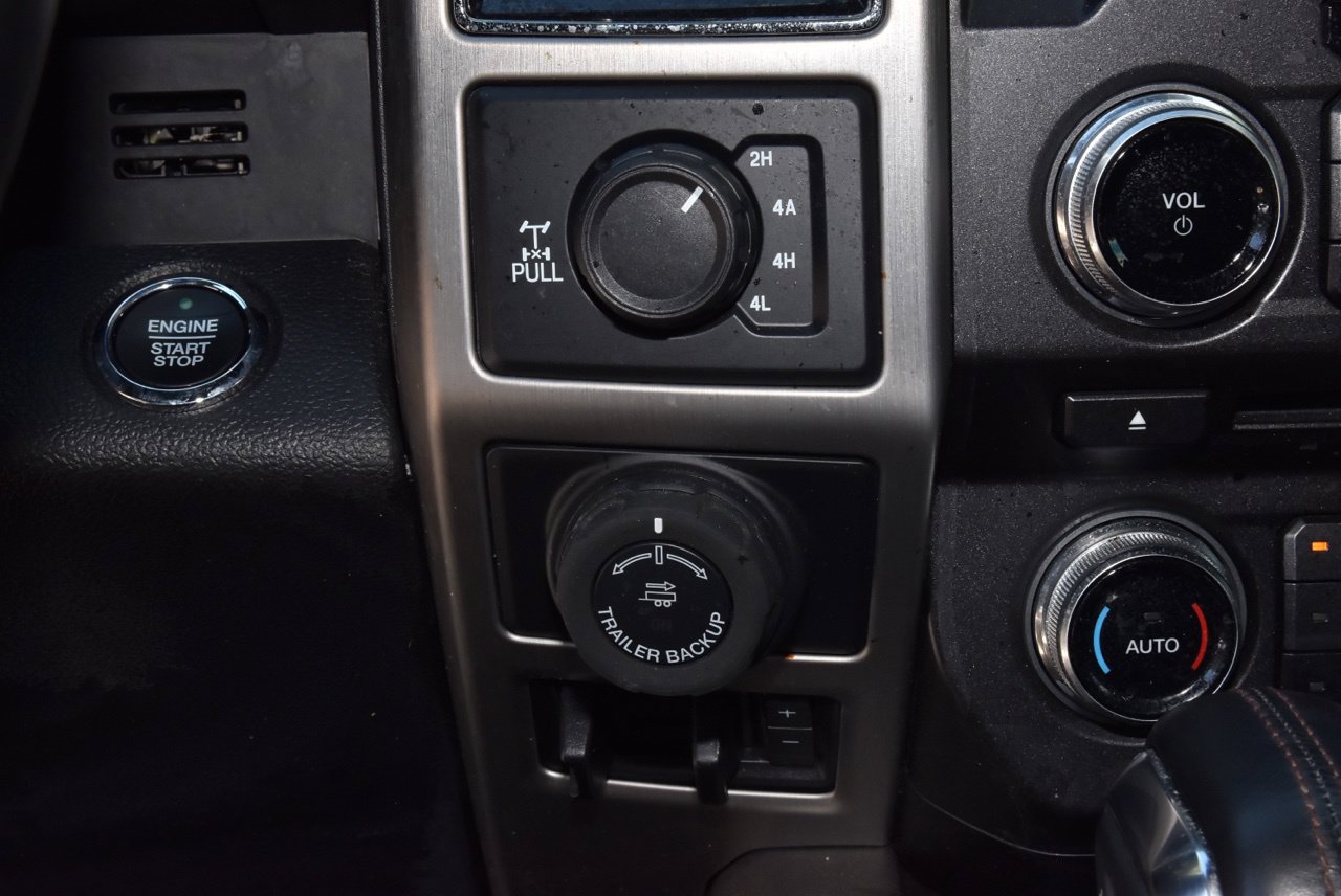 Used 2018 Ford F150 Platinum w/ Equipment Group 701A Luxury AWD/4WD image 29