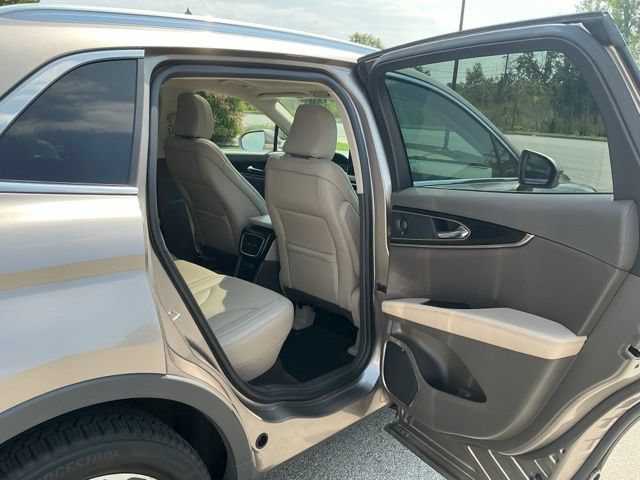Used 2021 Lincoln Nautilus Reserve AWD/4WD image 18