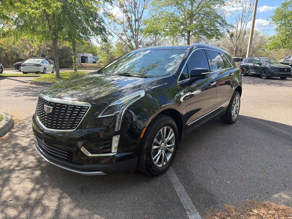 Used 2022 Cadillac XT5 Premium Luxury w/ Technology Package image 3