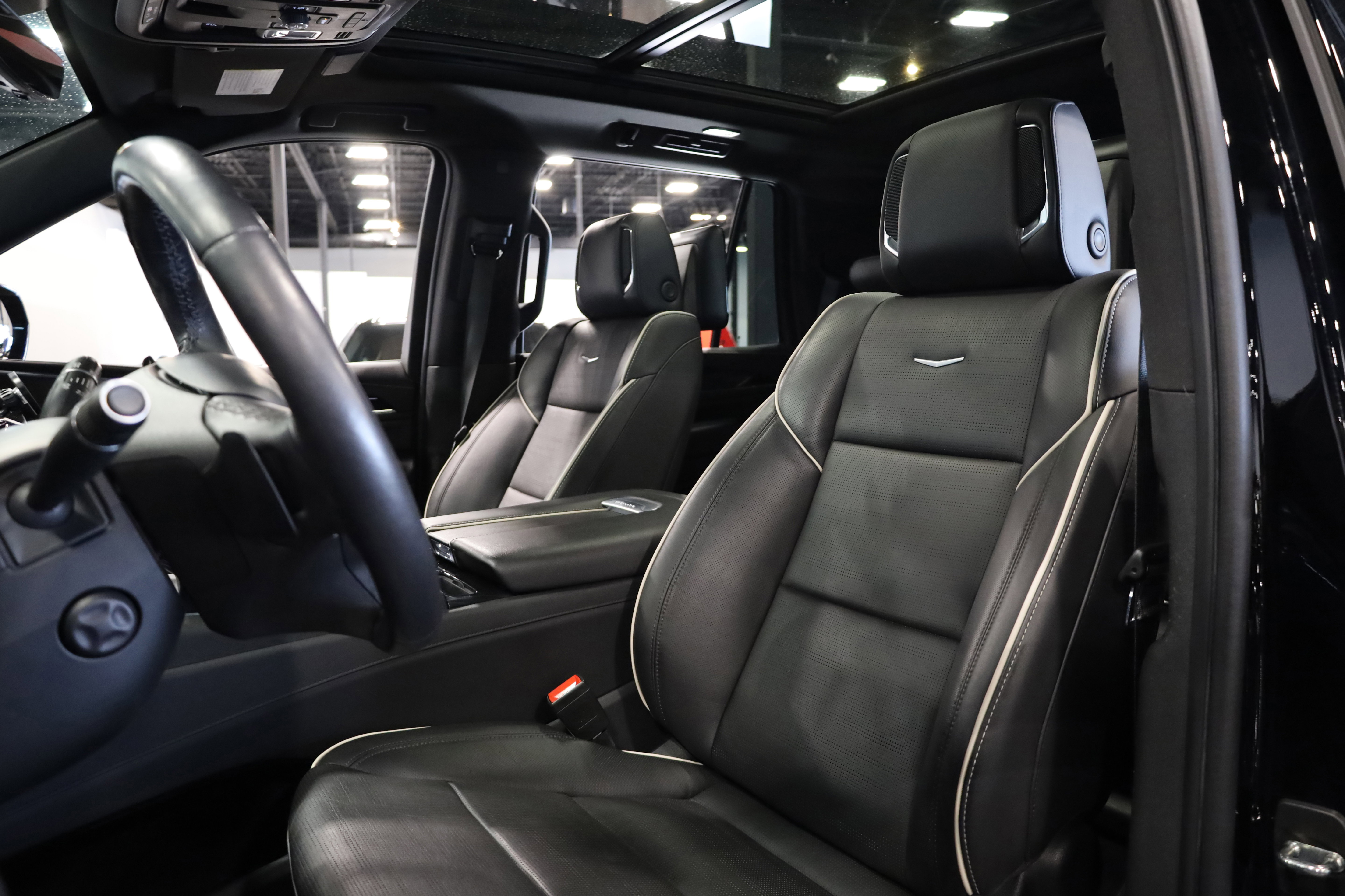 Used 2022 Cadillac Escalade Sport w/ Touring Package image 18