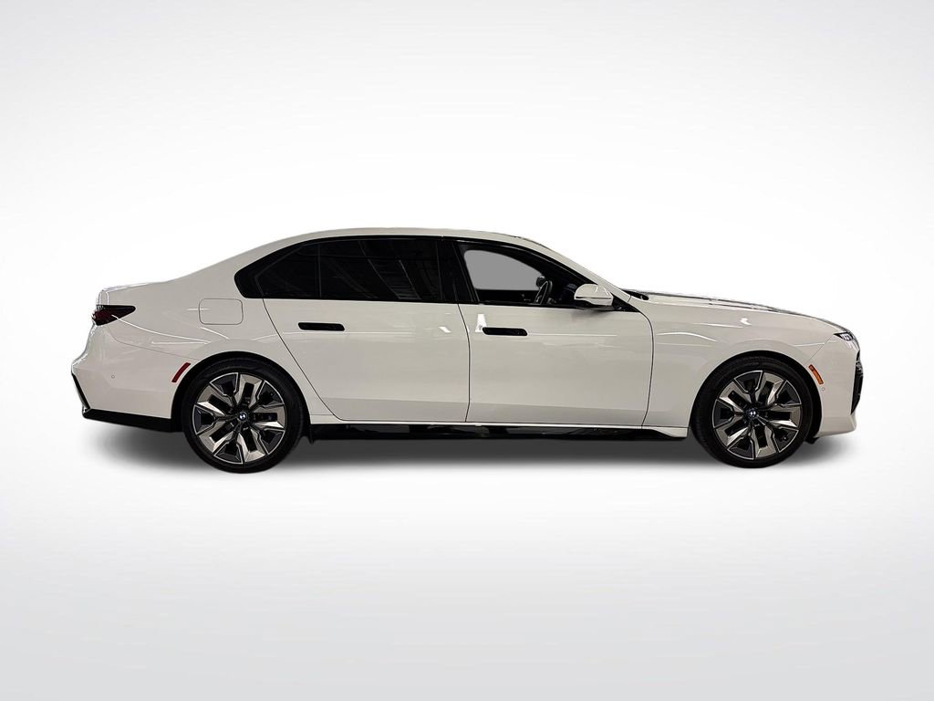 Used 2024 BMW i7 xDrive60 AWD/4WD image 6