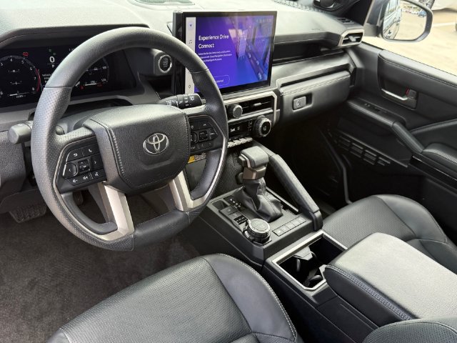 Used 2025 Toyota 4Runner Limited w/ Tow Technology Package AWD/4WD image 8