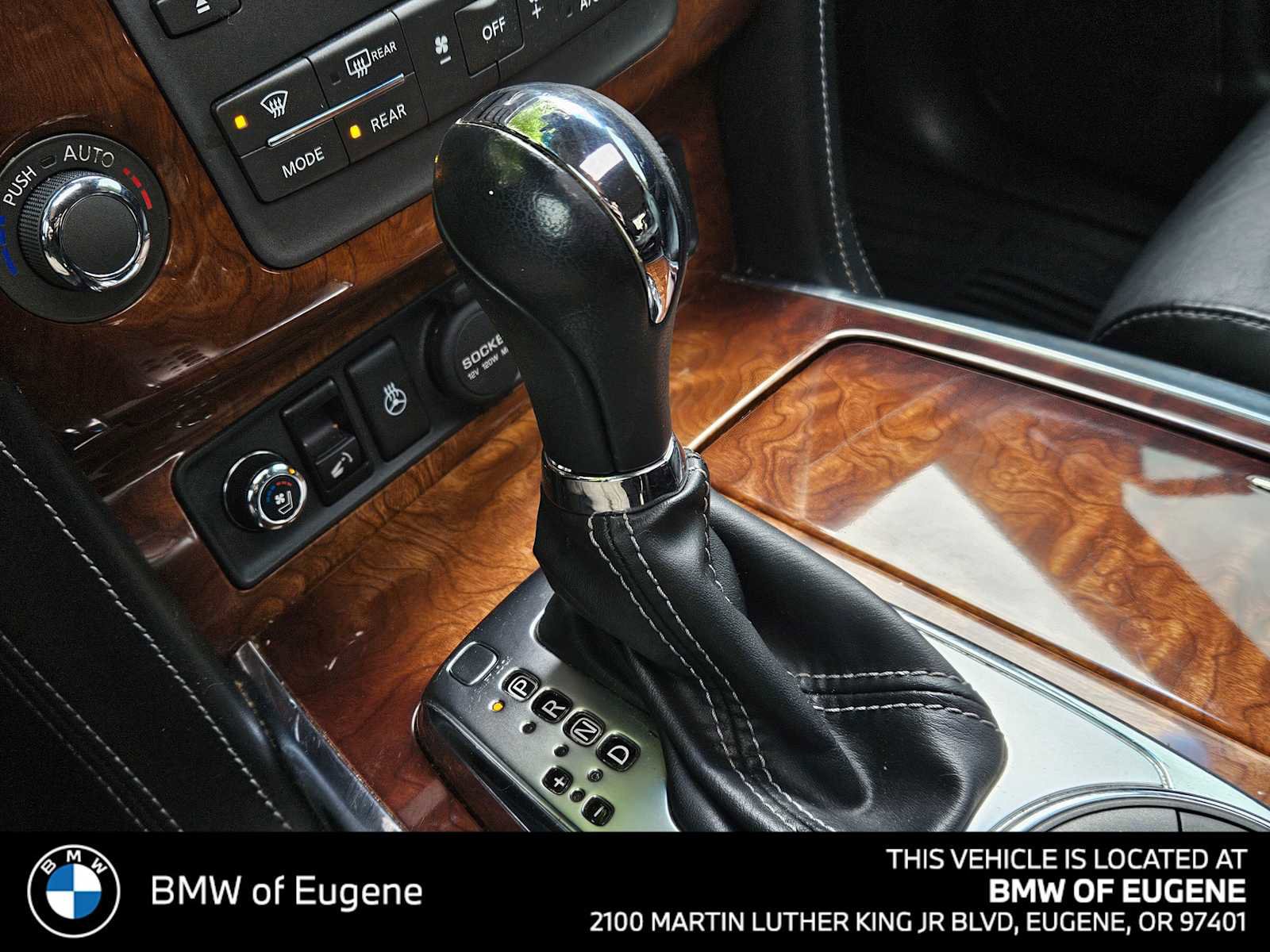 Used 2015 INFINITI QX80 4WD image 31