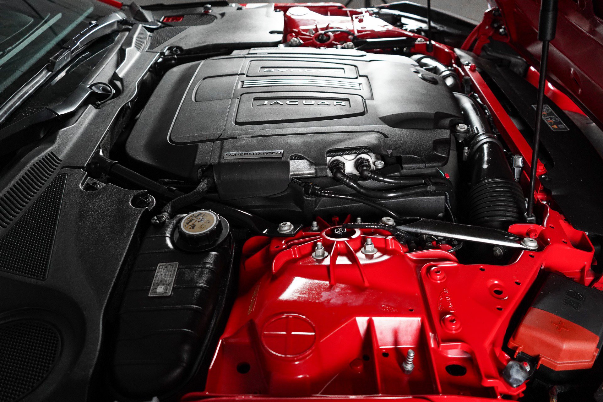 Used 2014 Jaguar F-TYPE S RWD image 41