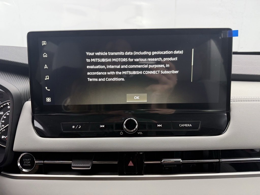 New 2025 Mitsubishi Outlander SE image 22