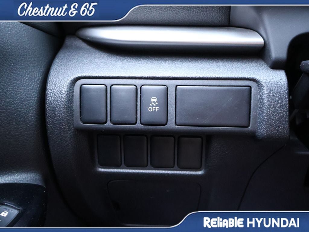 Used 2019 Mitsubishi Eclipse Cross AWD image 30