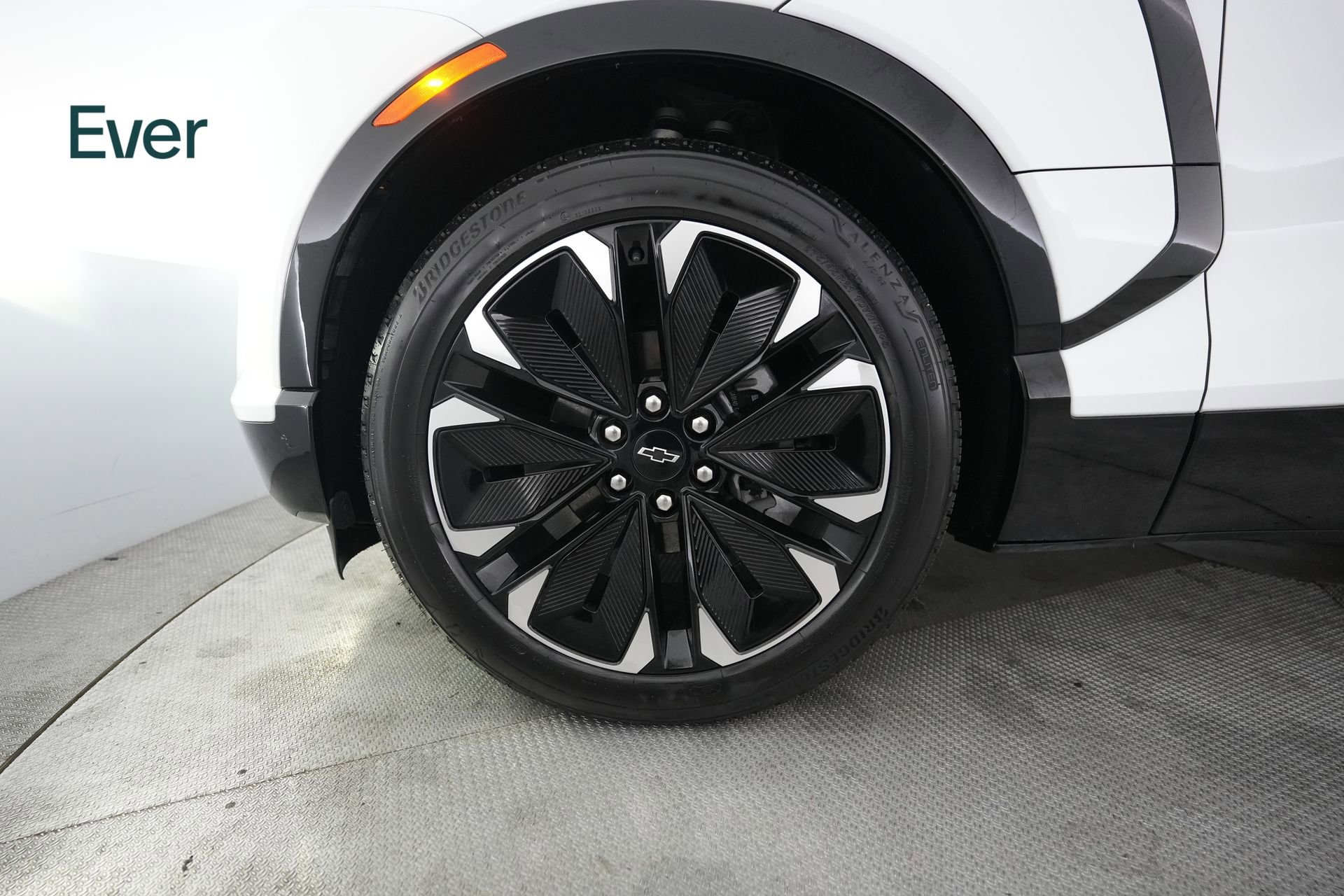 Used 2024 Chevrolet Blazer EV RS RWD image 19
