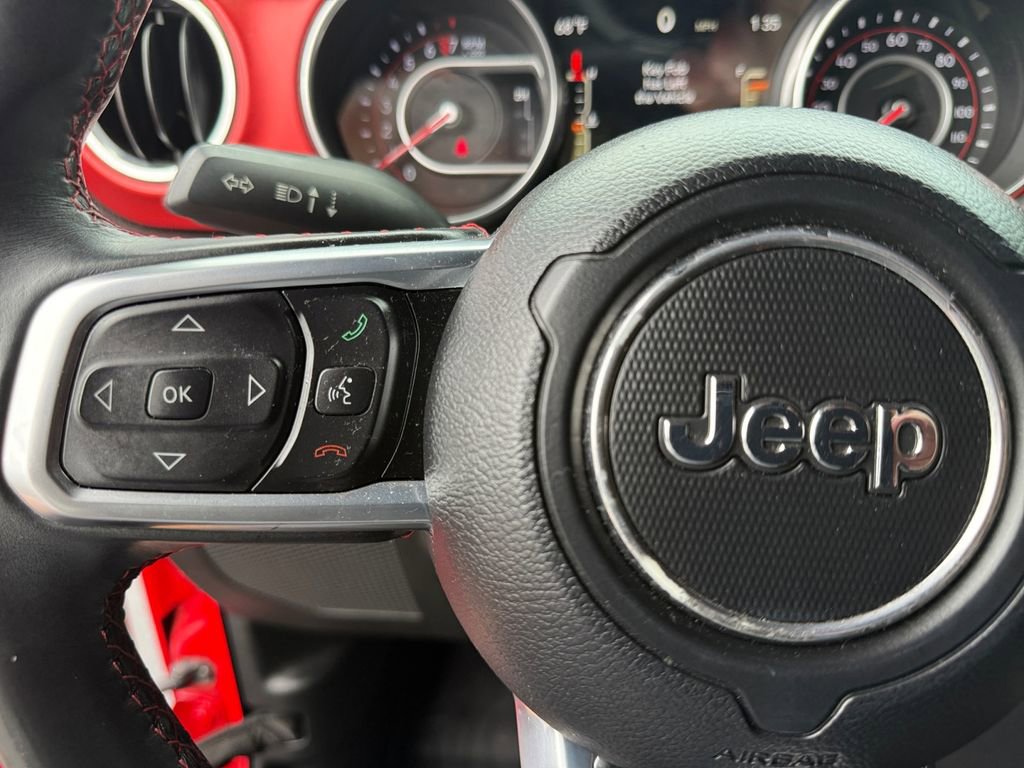 Used 2018 Jeep Wrangler Unlimited Rubicon AWD/4WD image 25