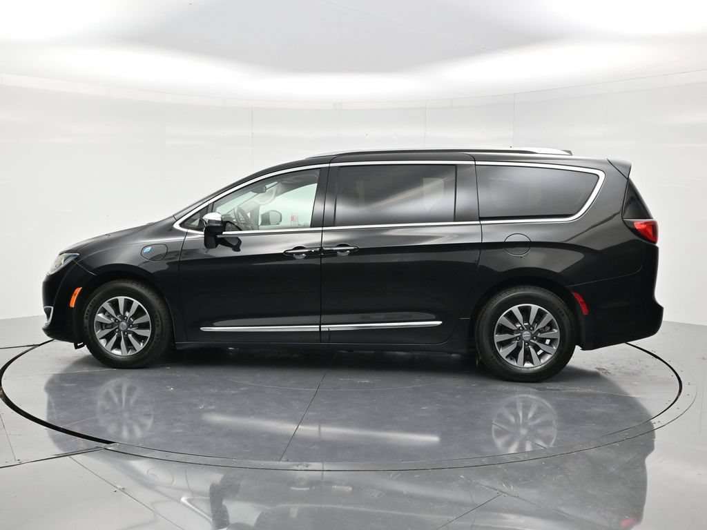 Used 2020 Chrysler Pacifica Limited FWD image 8