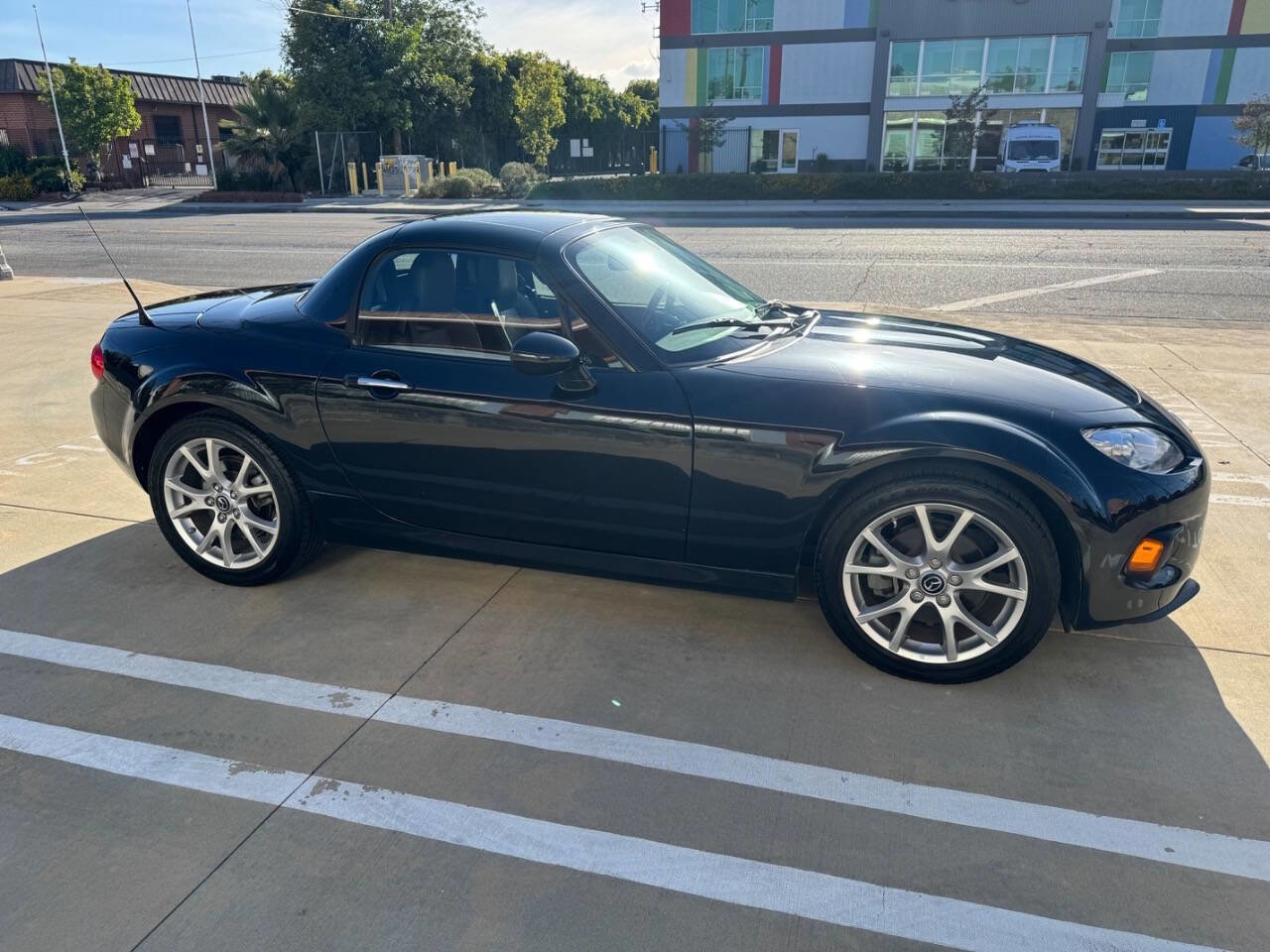 Used 2015 MAZDA MX-5 Miata Grand Touring RWD image 7