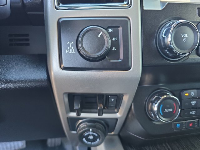 Used 2021 Ford F250 Lariat w/ Chrome Package AWD/4WD image 19