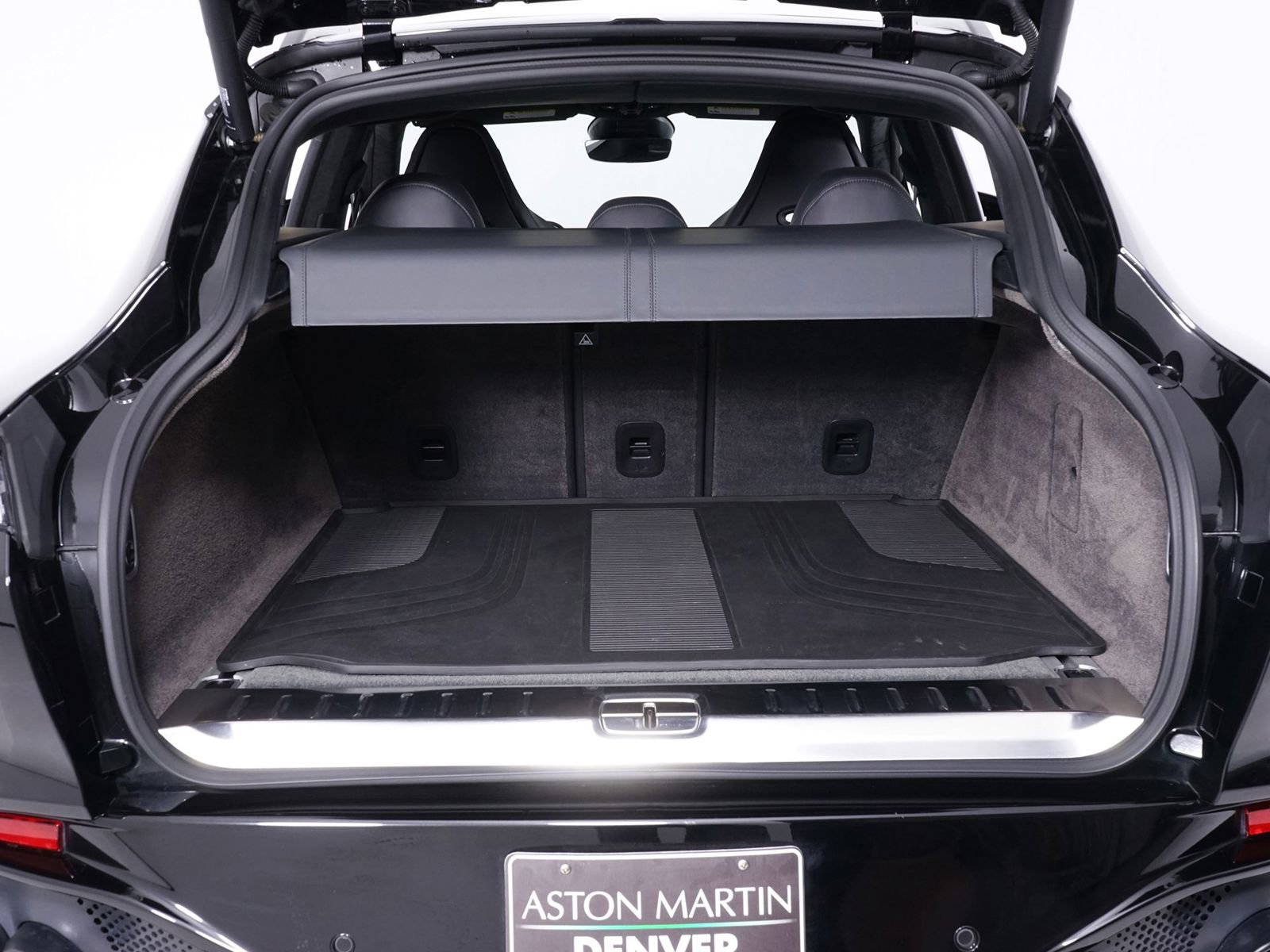 Used 2023 Aston Martin DBX 707 image 19