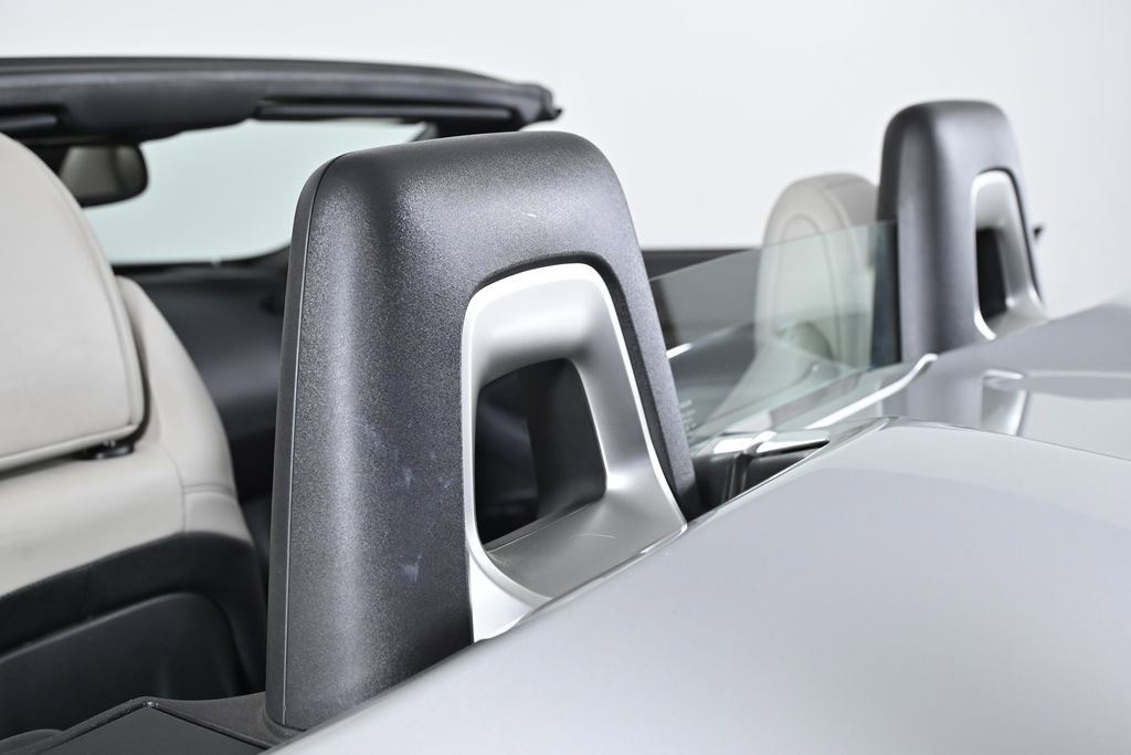 Used 2010 Nissan 370Z Touring w/ Sport Pkg image 33