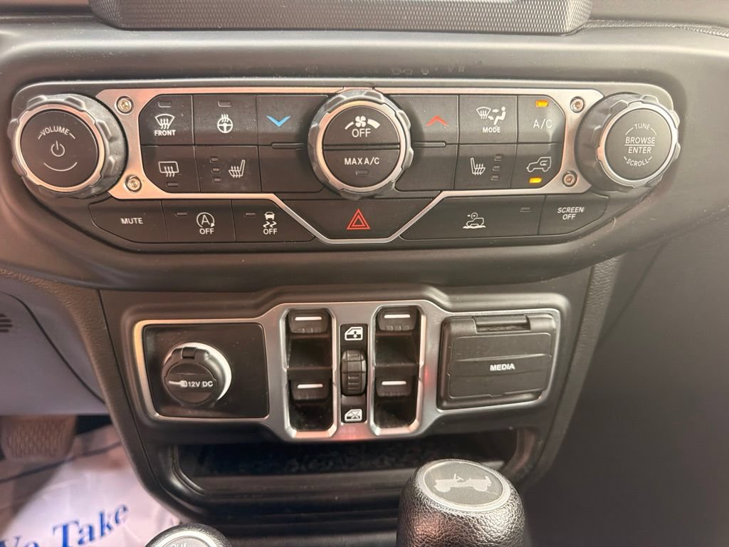 Used 2023 Jeep Wrangler Unlimited Sport AWD/4WD image 24