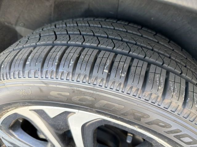 Used 2024 Subaru Ascent Limited w/ Technology Package image 33