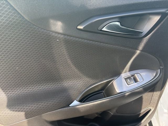 Used 2024 Chevrolet Malibu LT image 31