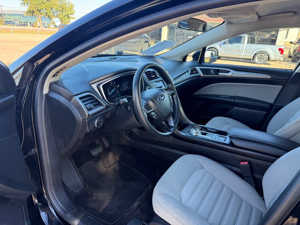 Used 2018 Ford Fusion S image 14