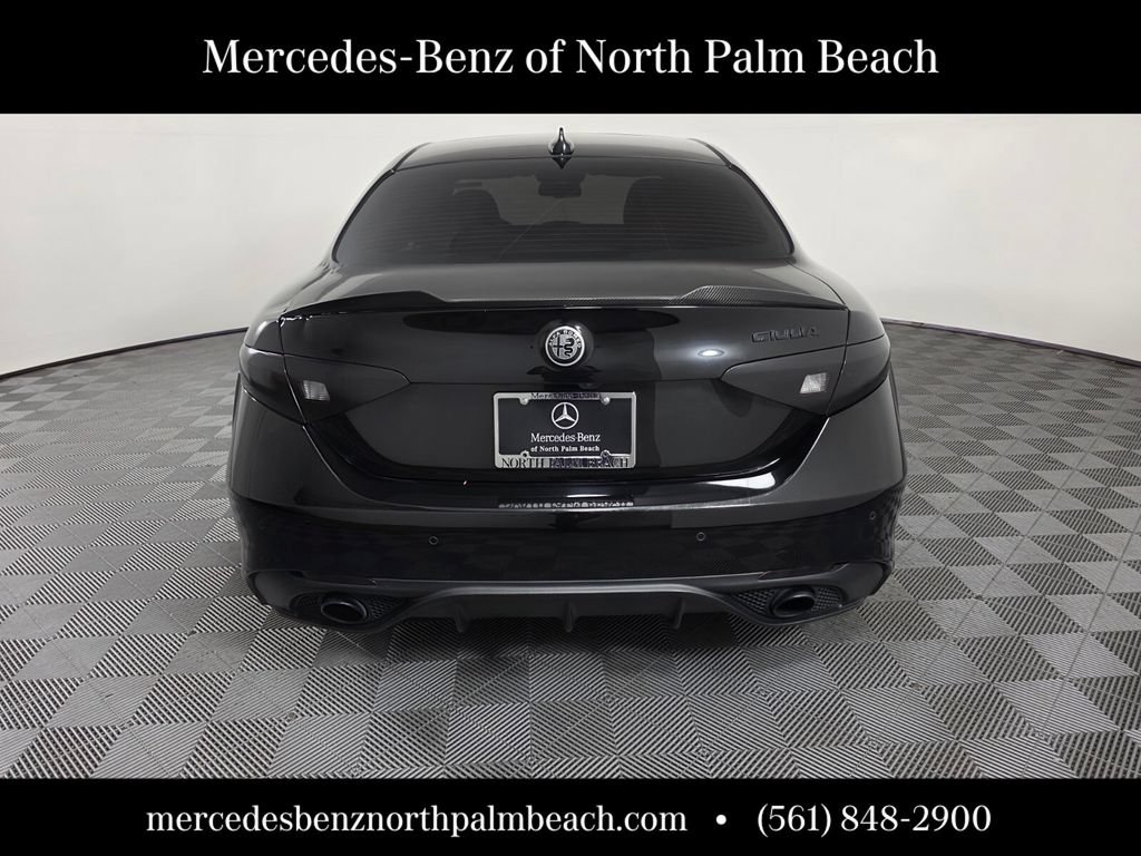 Used 2021 Alfa Romeo Giulia Ti Sport RWD image 5