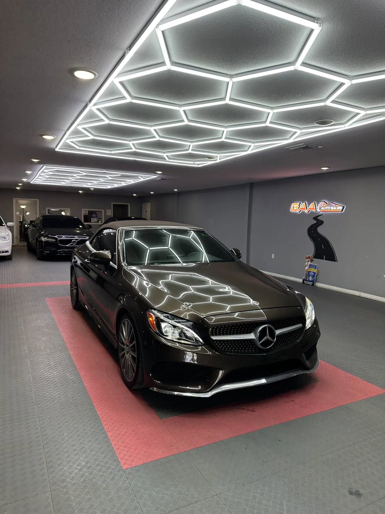 Used 2018 Mercedes-Benz C 300 Cabriolet image 11