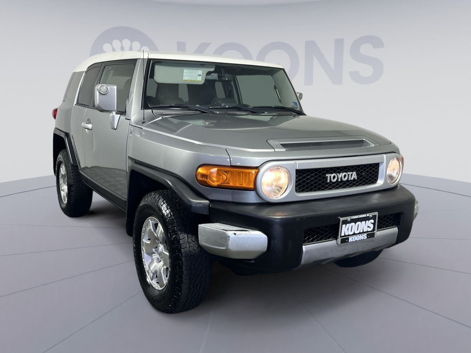 Used 2010 Toyota FJ Cruiser 4WD image 2
