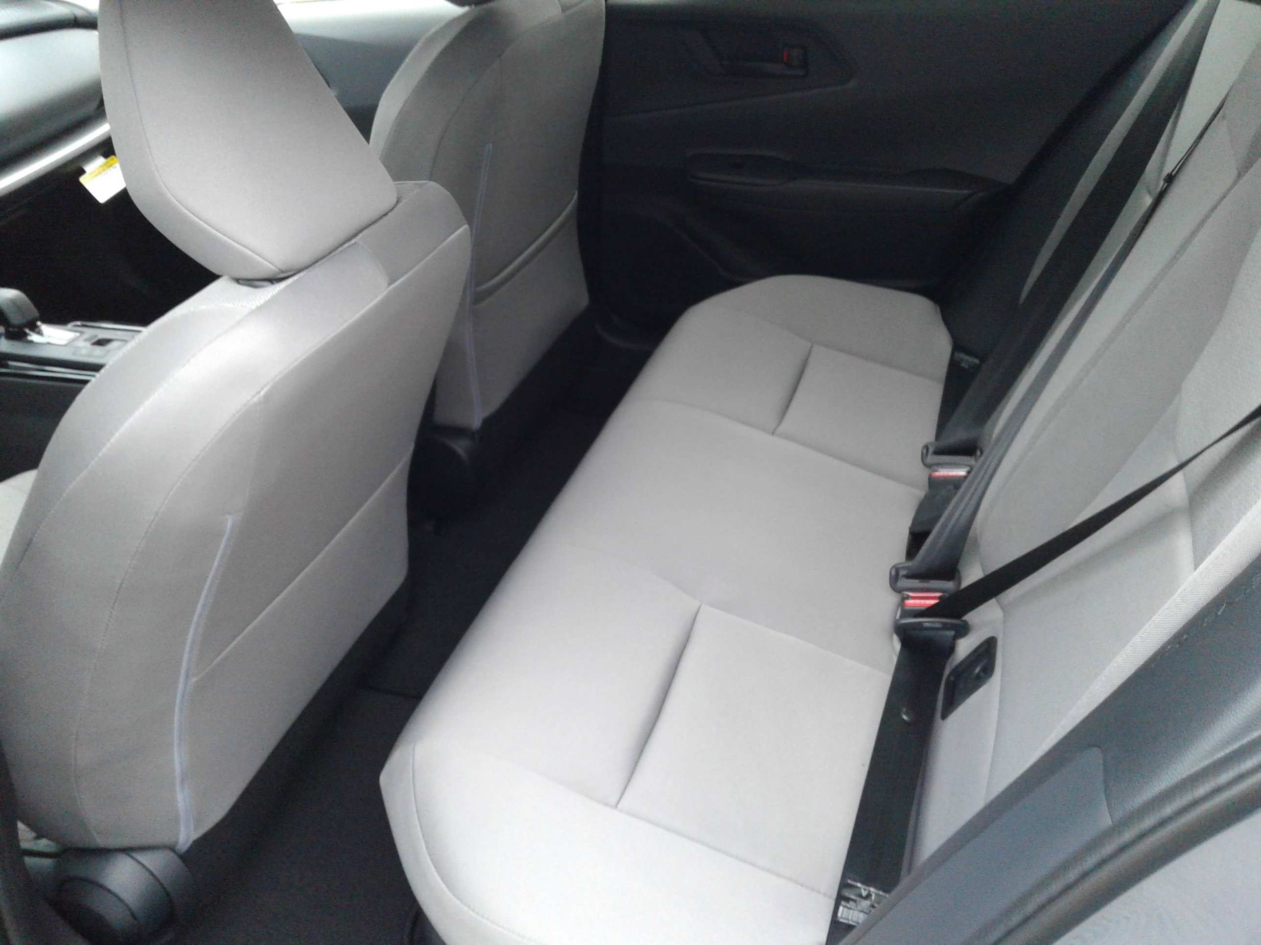 New 2026 Toyota Prius LE image 3