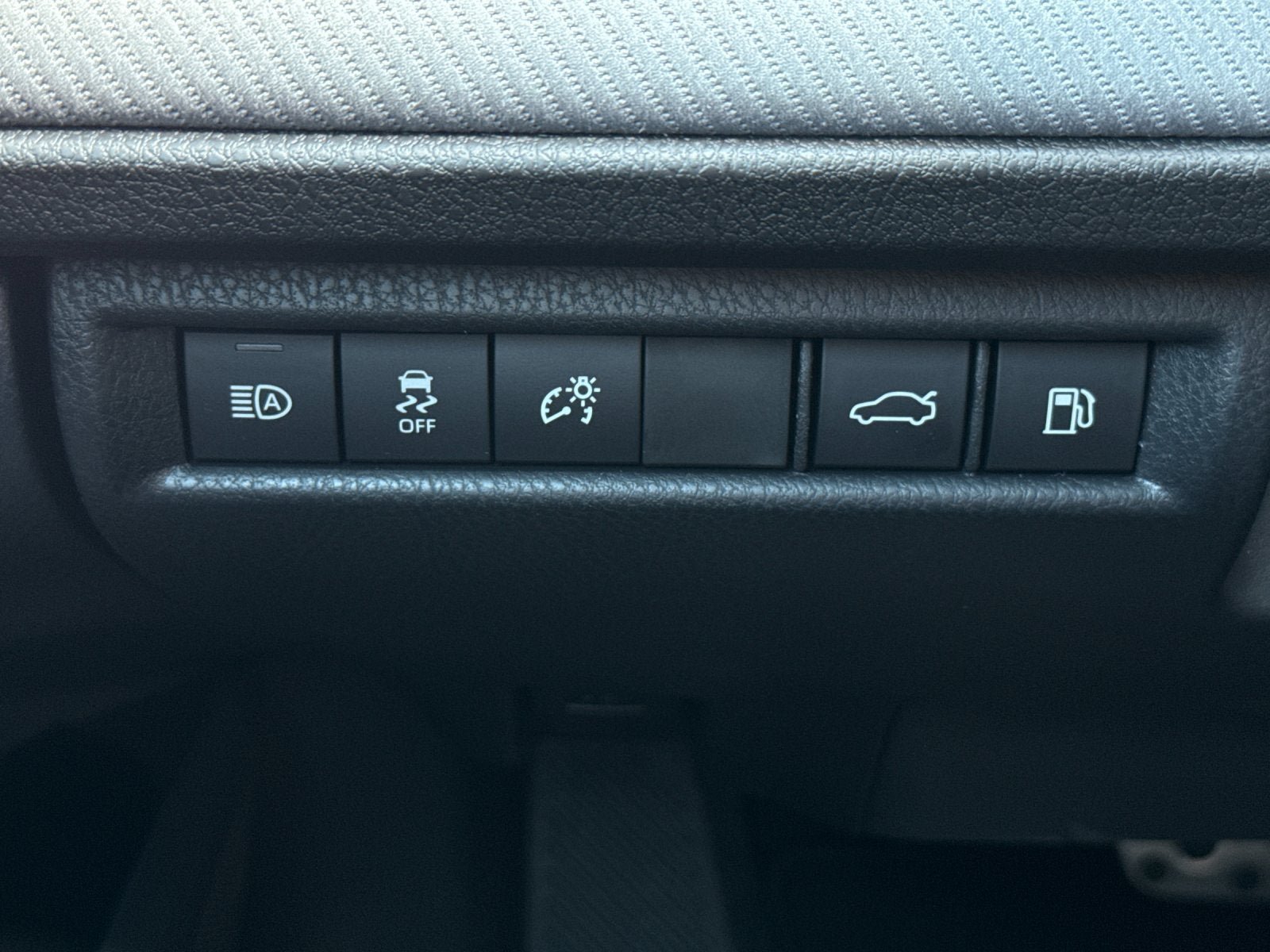 New 2026 Toyota Camry SE w/ Convenience Package FWD image 28