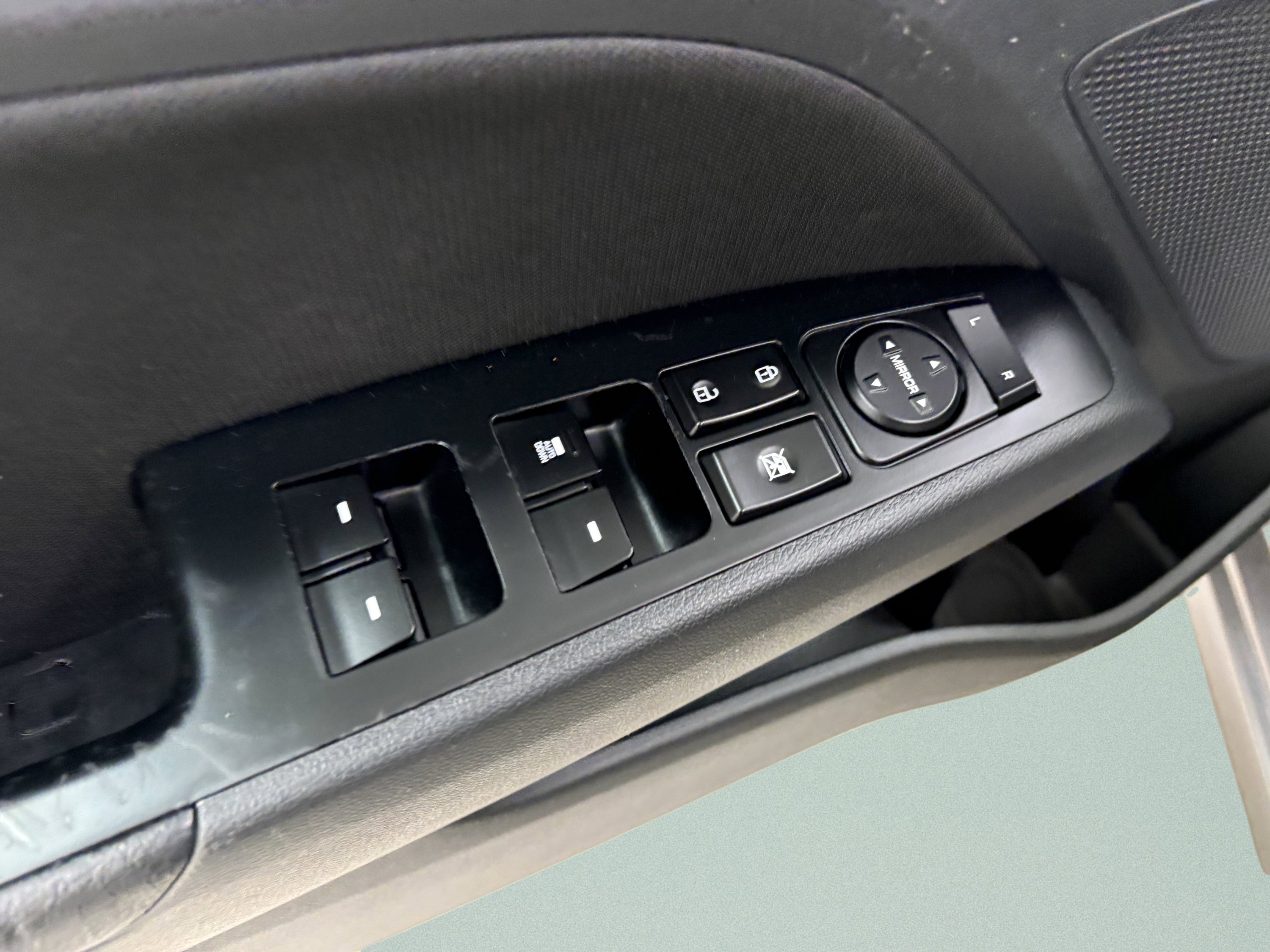 Used 2020 Hyundai Elantra SEL w/ Cargo Package (C1) image 24