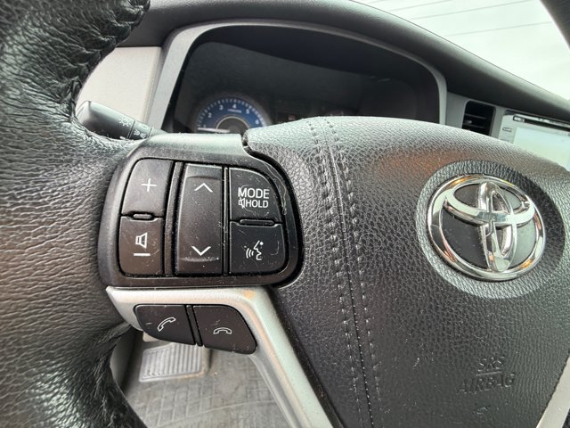 Used 2020 Toyota Sienna XLE Premium AWD/4WD image 29