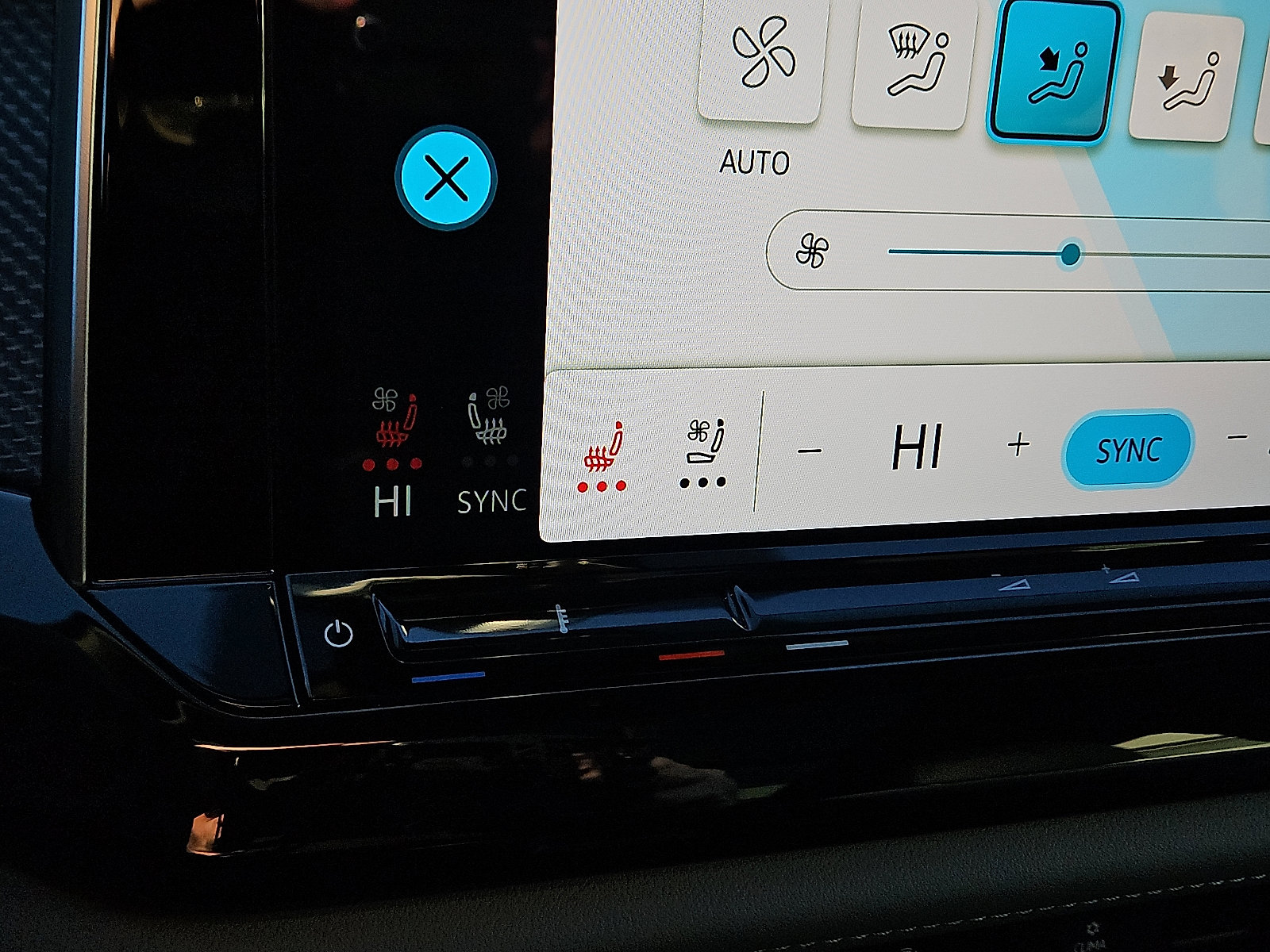 New 2026 Volkswagen Atlas Cross Sport SEL R-Line image 19