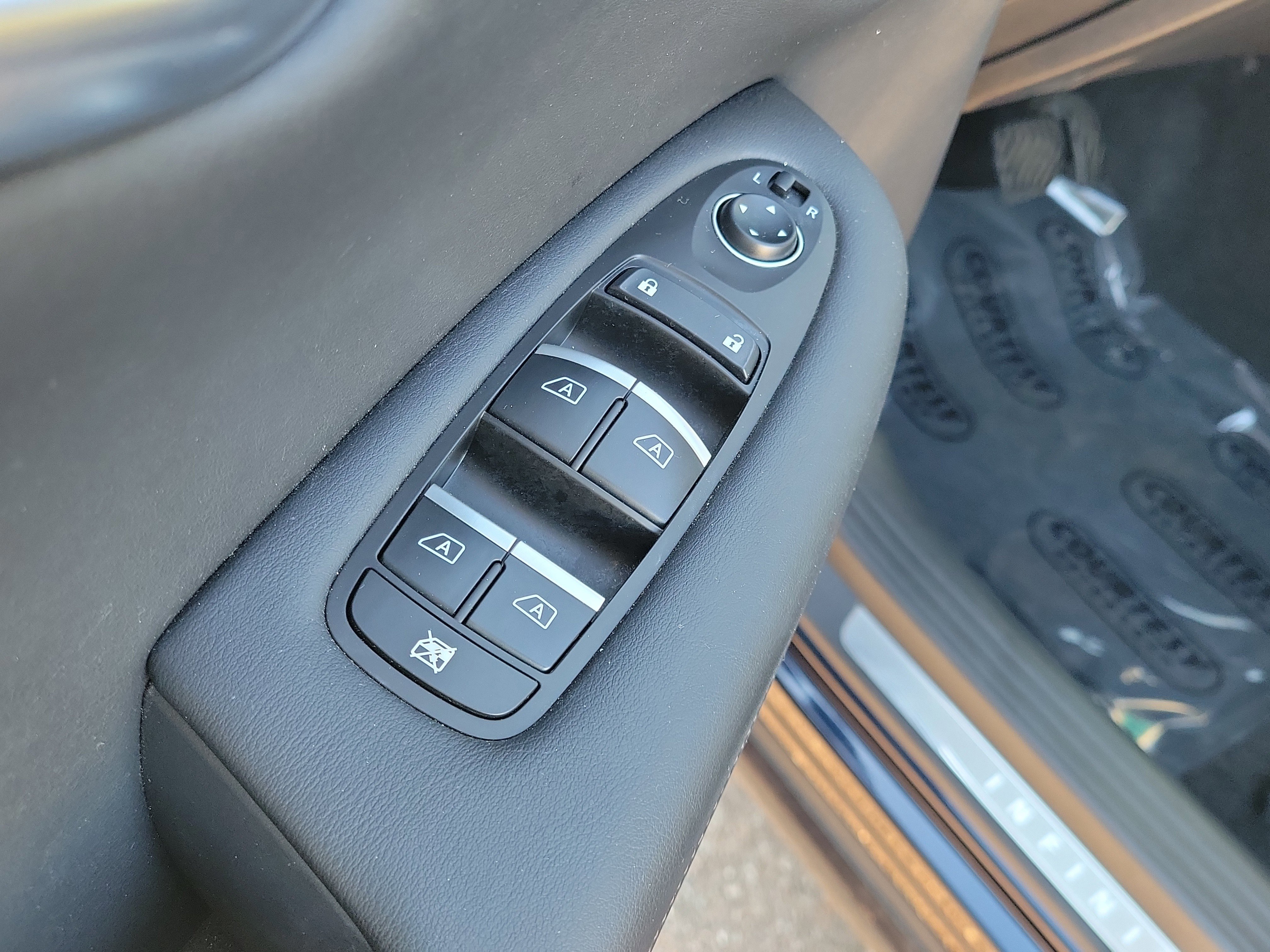 Used 2020 INFINITI QX50 Sensory w/ Proactive Package image 21