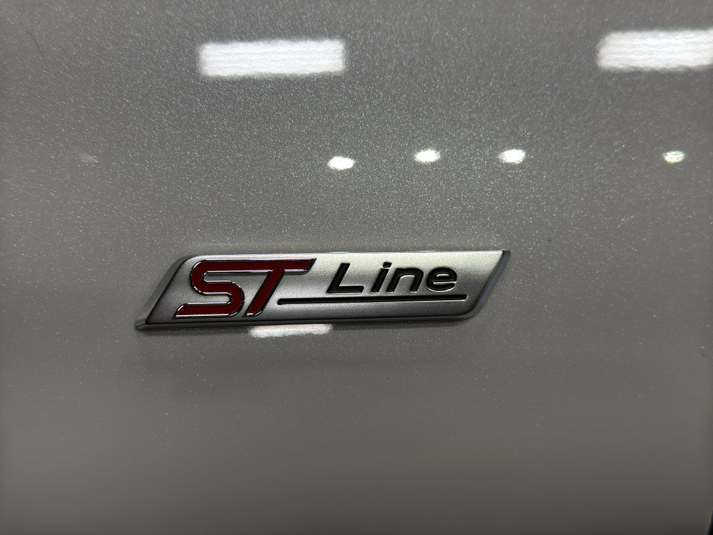 Used 2026 Ford Explorer ST-Line w/ ST-Line Street Pack AWD/4WD image 10