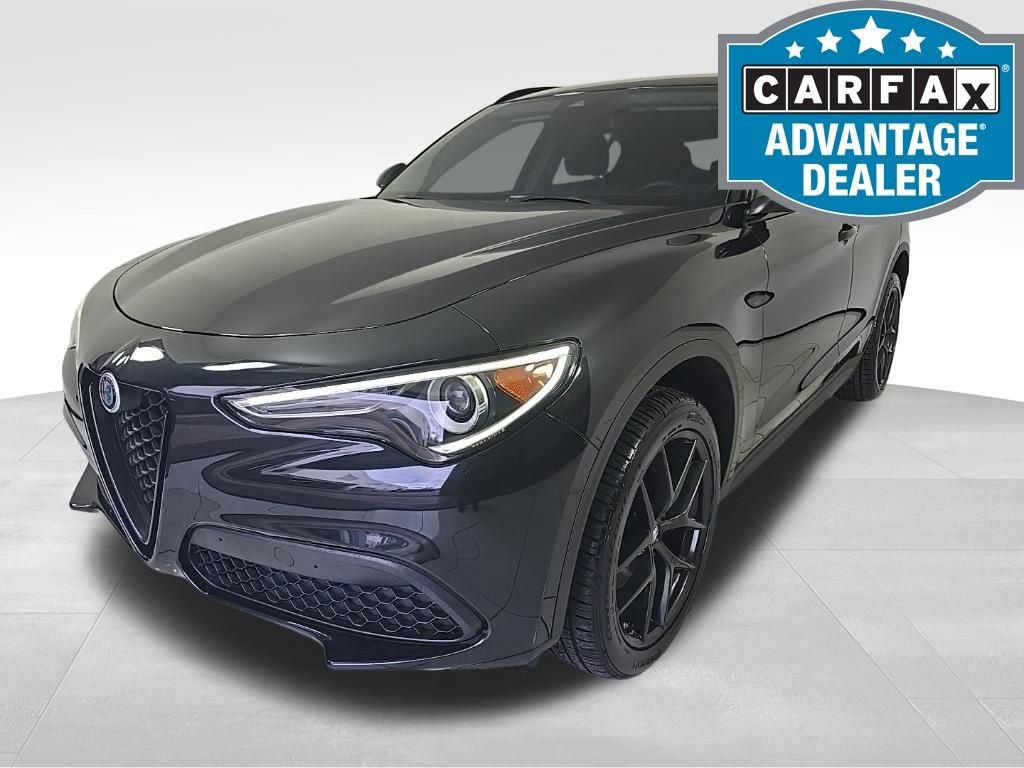 Used 2020 Alfa Romeo Stelvio w/ Nero Edizione