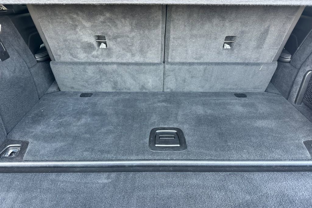 Used 2020 BMW X7 xDrive40i w/ M Sport Package image 17