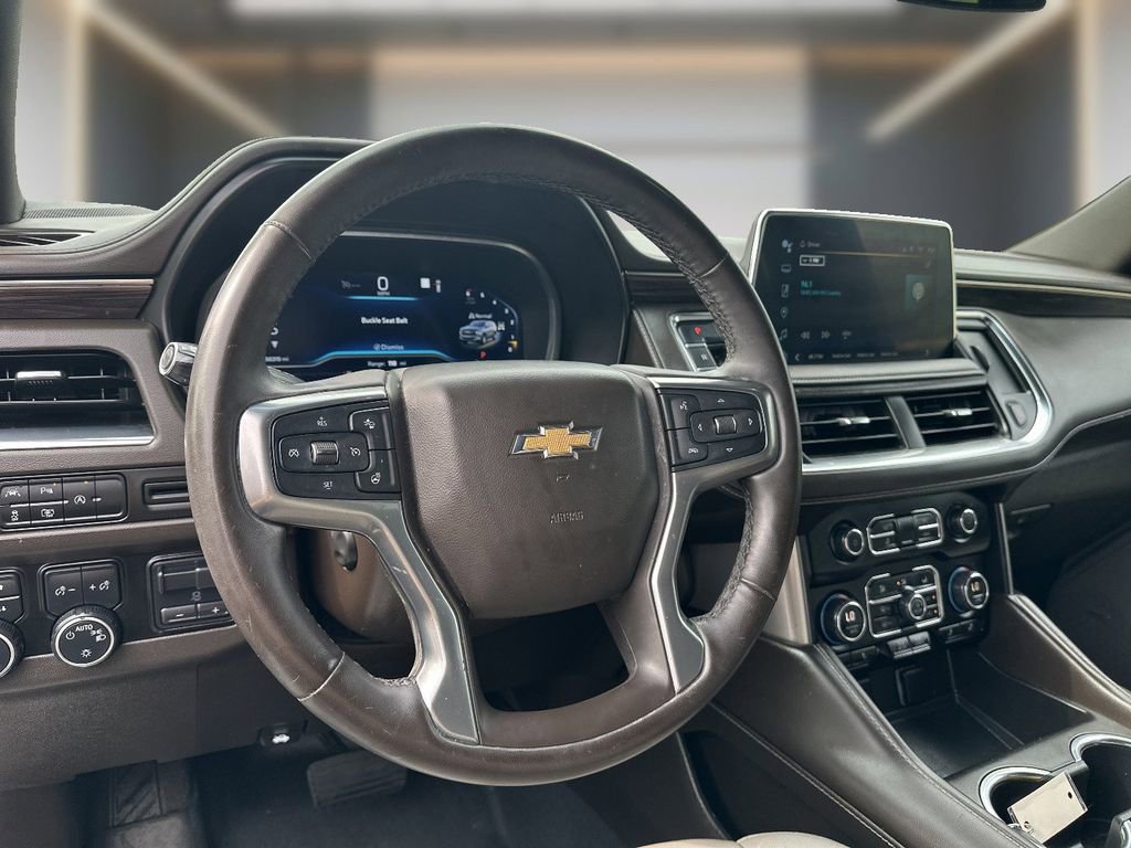 Used 2023 Chevrolet Suburban LT w/ Luxury Package AWD/4WD image 10