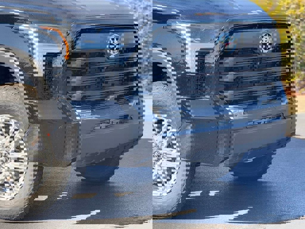 New 2025 Toyota Tundra SR5 image 4