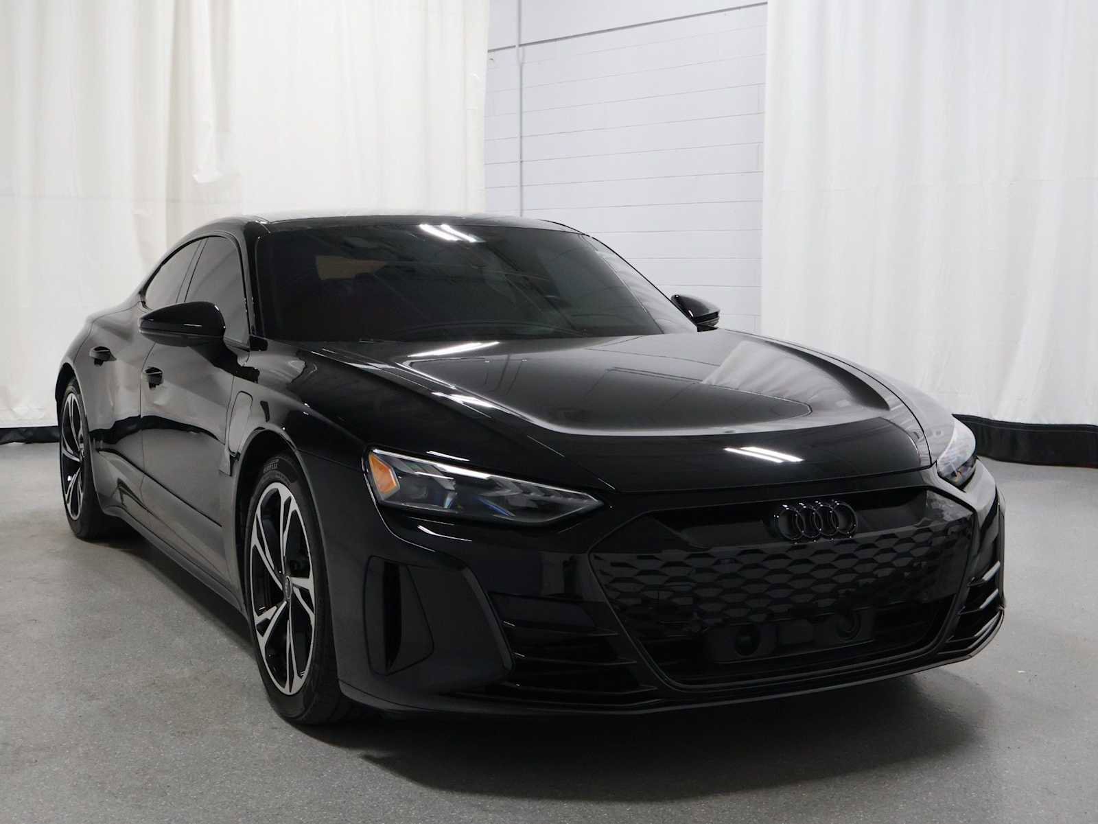 Used 2023 Audi e-tron GT Premium Plus w/ Performance Package AWD/4WD image 13