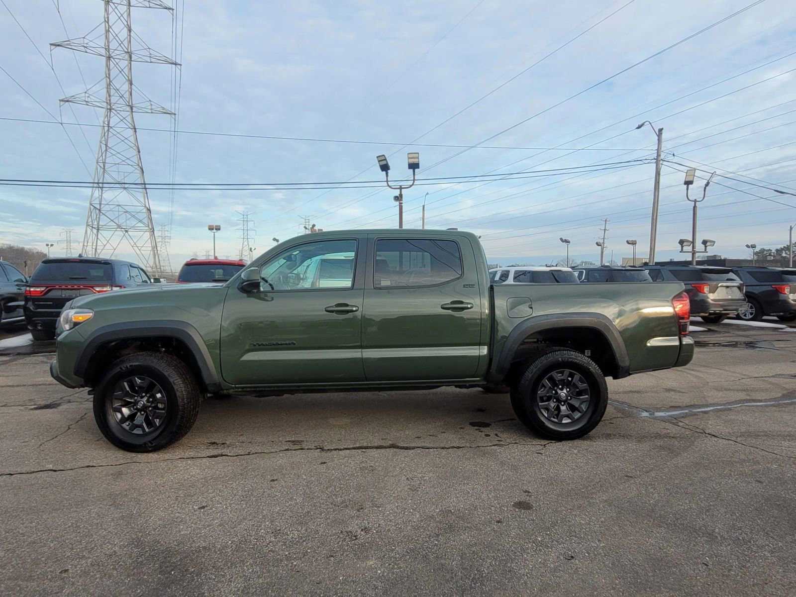 Used 2021 Toyota Tacoma SR5 w/ Trail Edition RWD image 6