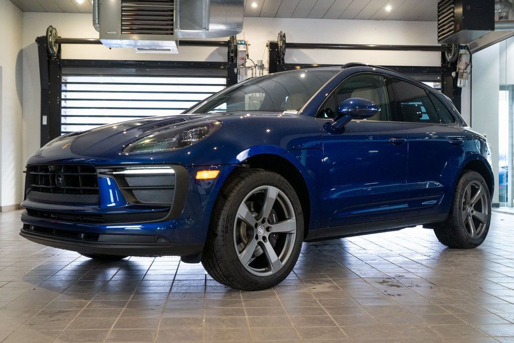 New 2026 Porsche Macan AWD/4WD image 1