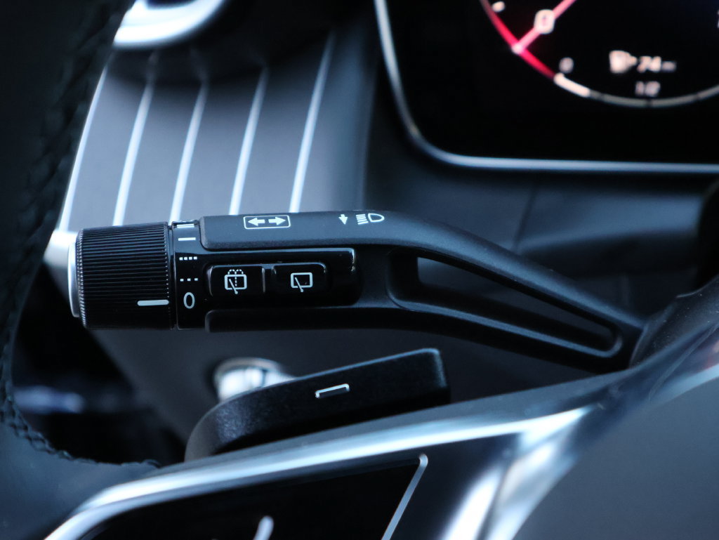 New 2026 Mercedes-Benz GLC 300 4MATIC image 36