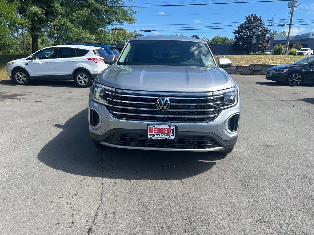 New 2026 Volkswagen Atlas SE image 2