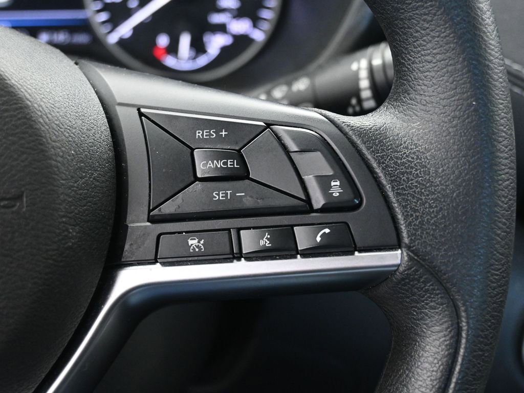 Used 2024 Nissan Sentra SV FWD image 32