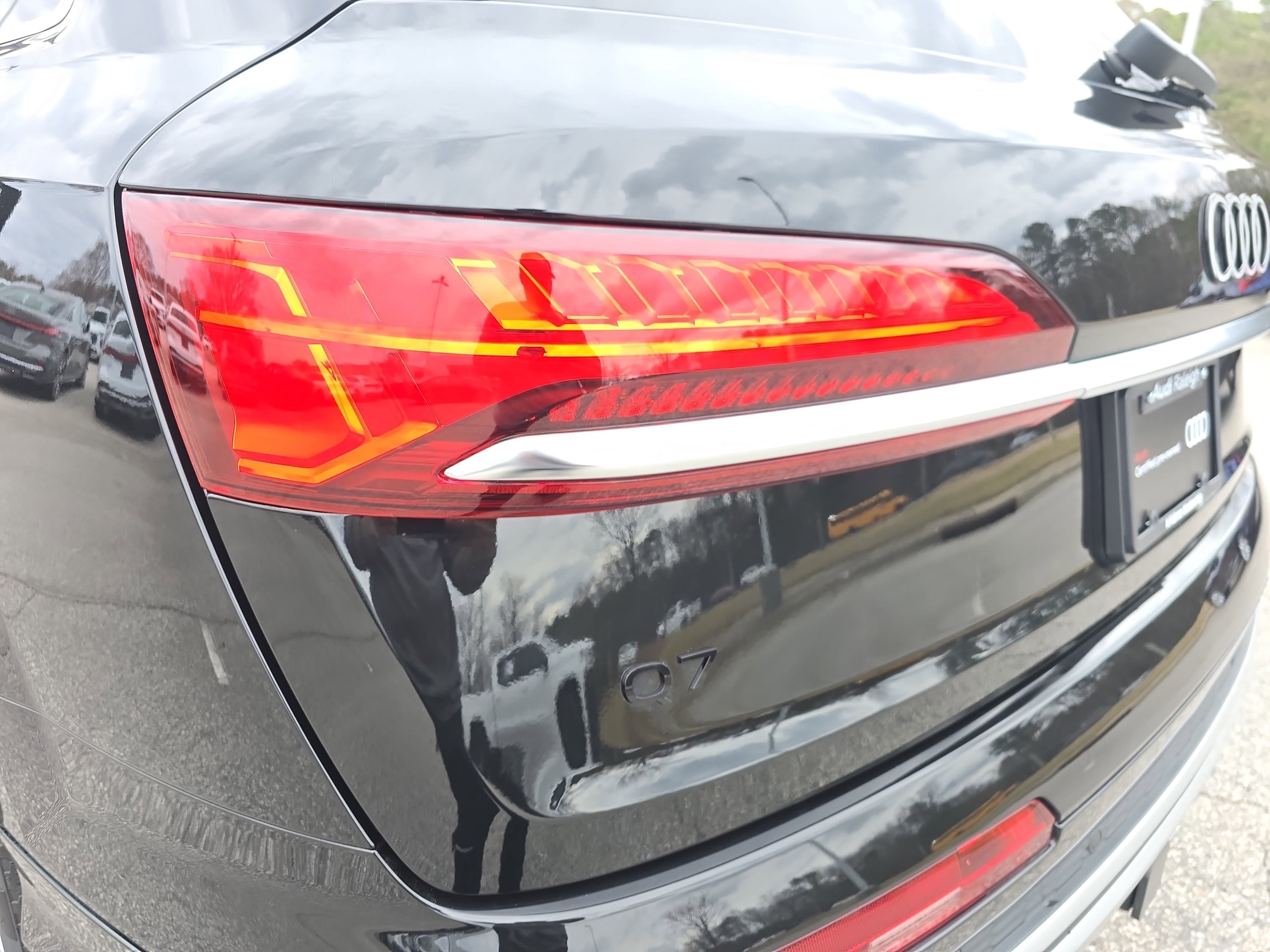 Used 2025 Audi Q7 3.0T Premium Plus w/ Premium Plus Package image 33