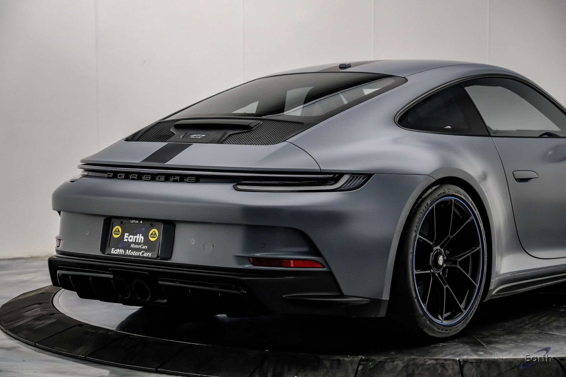 Used 2023 Porsche 911 GT3 RWD image 17